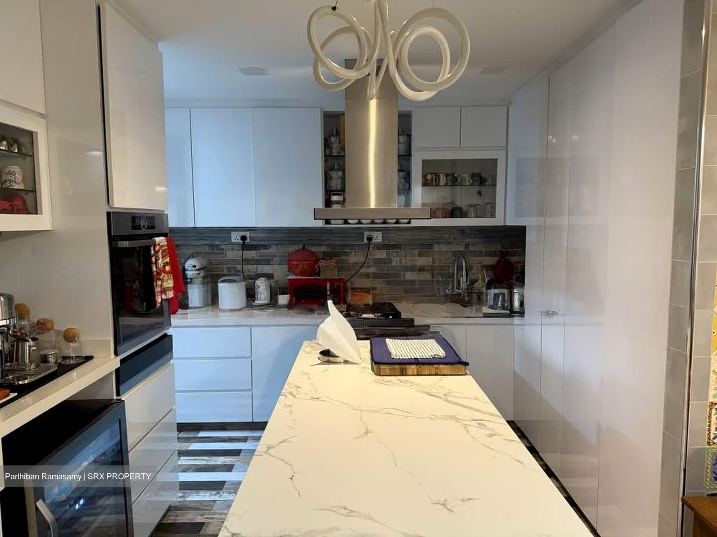 Blk 533 Hougang Avenue 6 (Hougang), HDB Executive #605400251